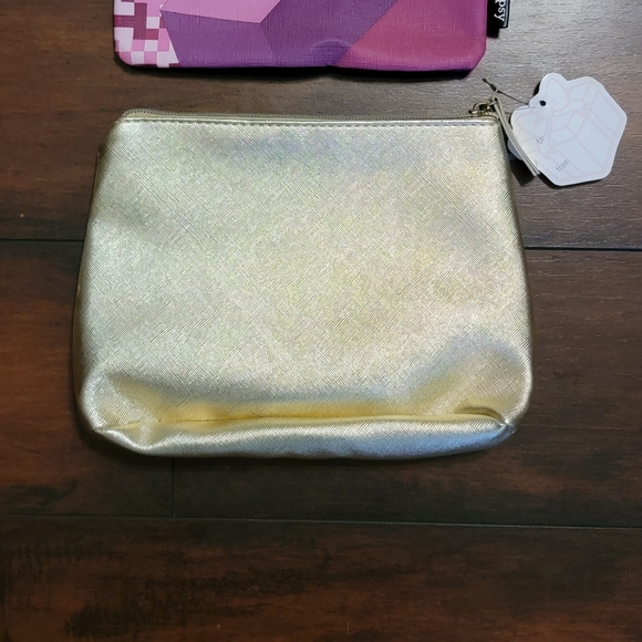 Set of Three NWOT Makeup Bags - Picture 4 of 4
